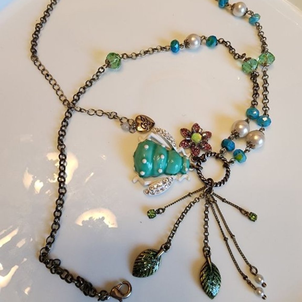 BETSEY JOHNSON BLUE BUG CHARM NECKLACE WITH PINK FLOWER LEAVES